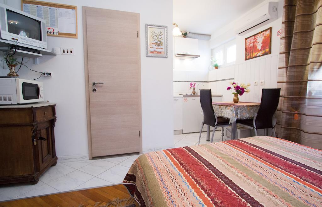 Apartments Crvena Orhideja Split Bilik gambar