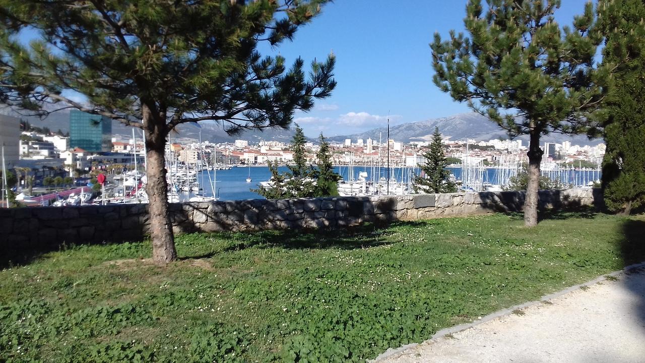 Apartments Crvena Orhideja Split Luaran gambar